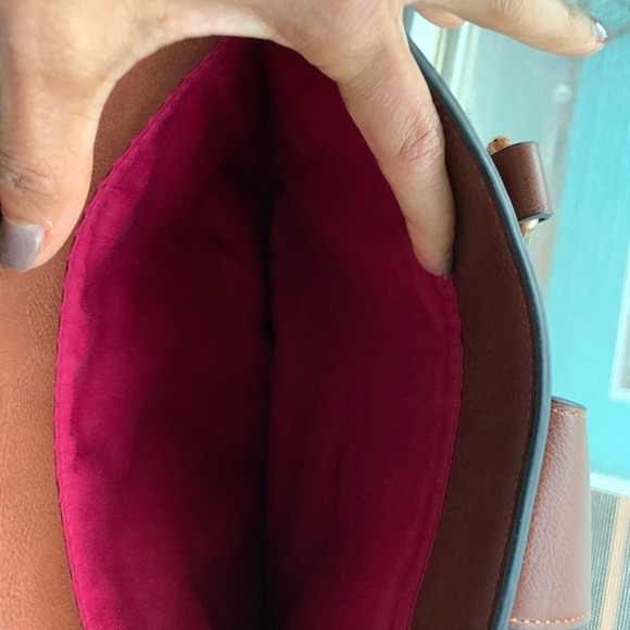 Clarks leather laptop bag. NWOT. Two tone leather. - Picture 5 of 6